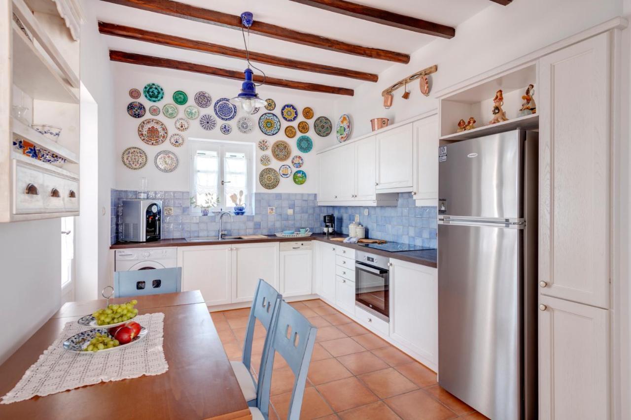 Cycladic Aura - Traditional Holiday Cottage ฟินิกัส ภายนอก รูปภาพ