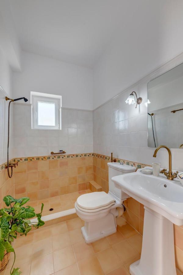 Cycladic Aura - Traditional Holiday Cottage ฟินิกัส ภายนอก รูปภาพ